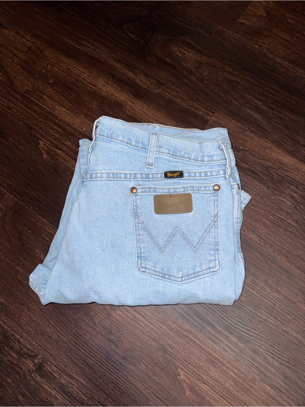 Men’s Light Wash Cowboy Cut Wrangler Jeans Size 40x34